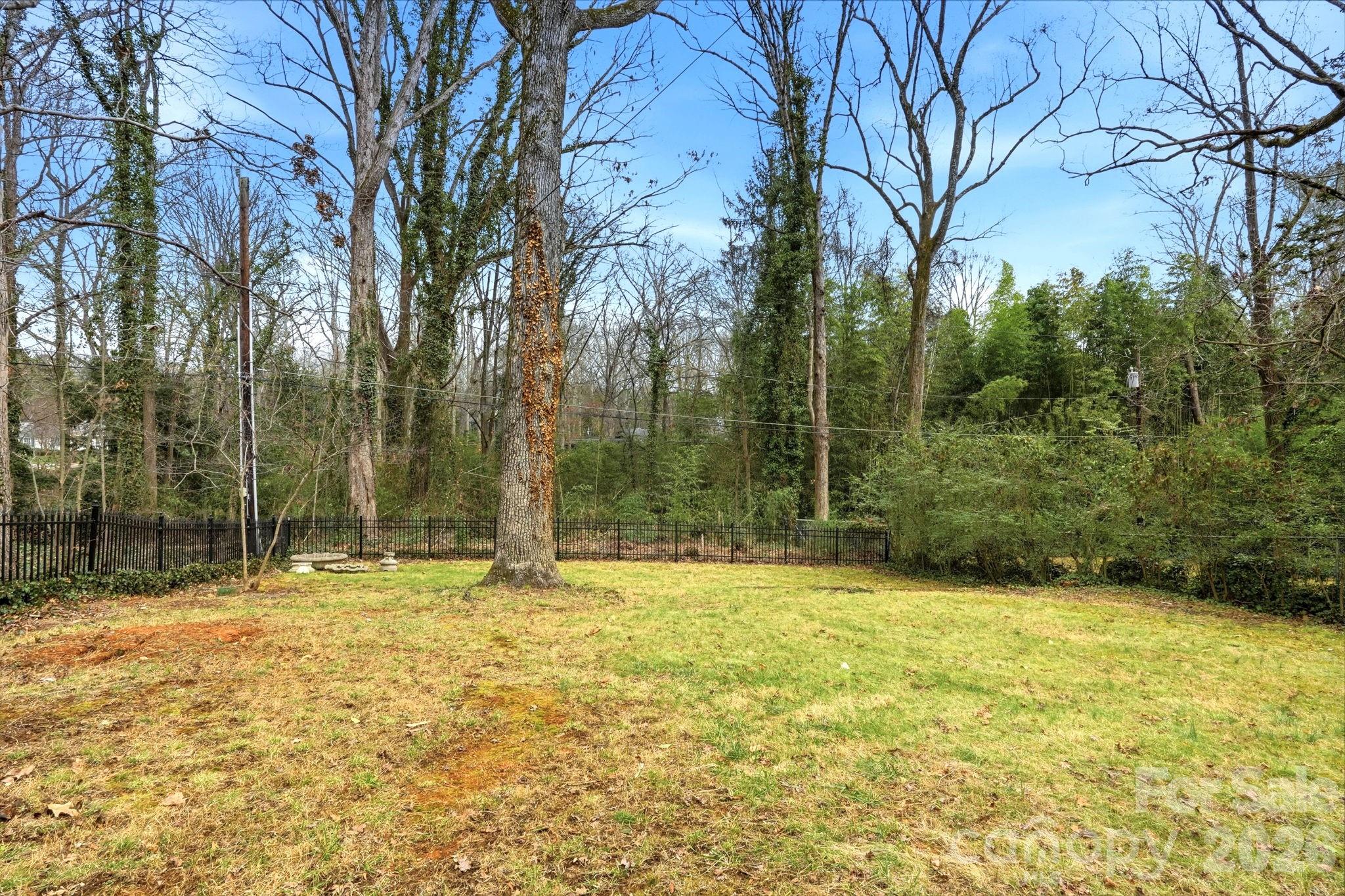 Country Club Estates - Residential