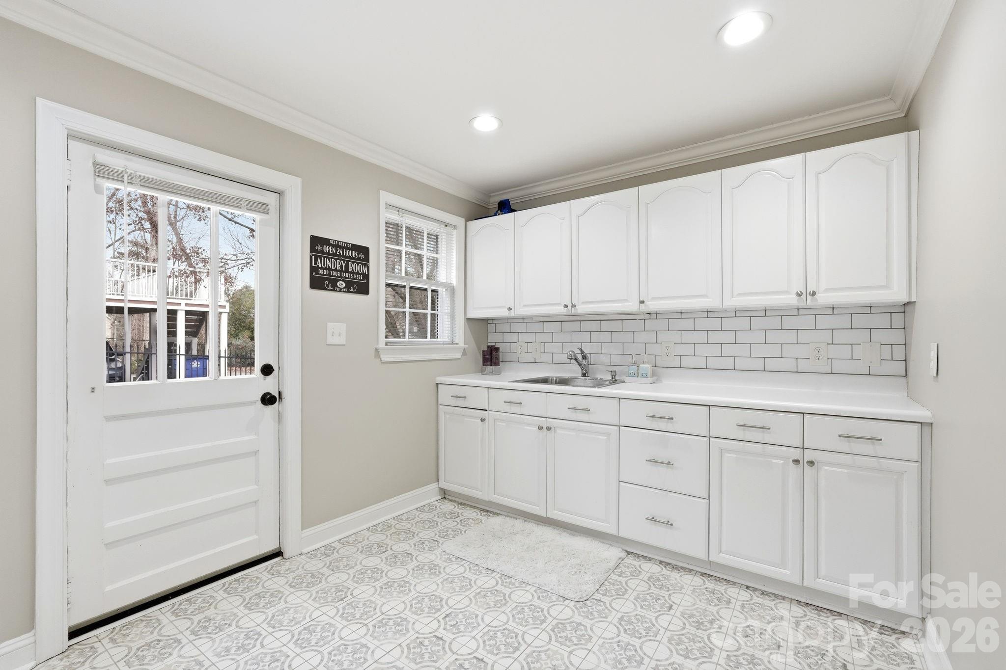 Country Club Estates - Residential