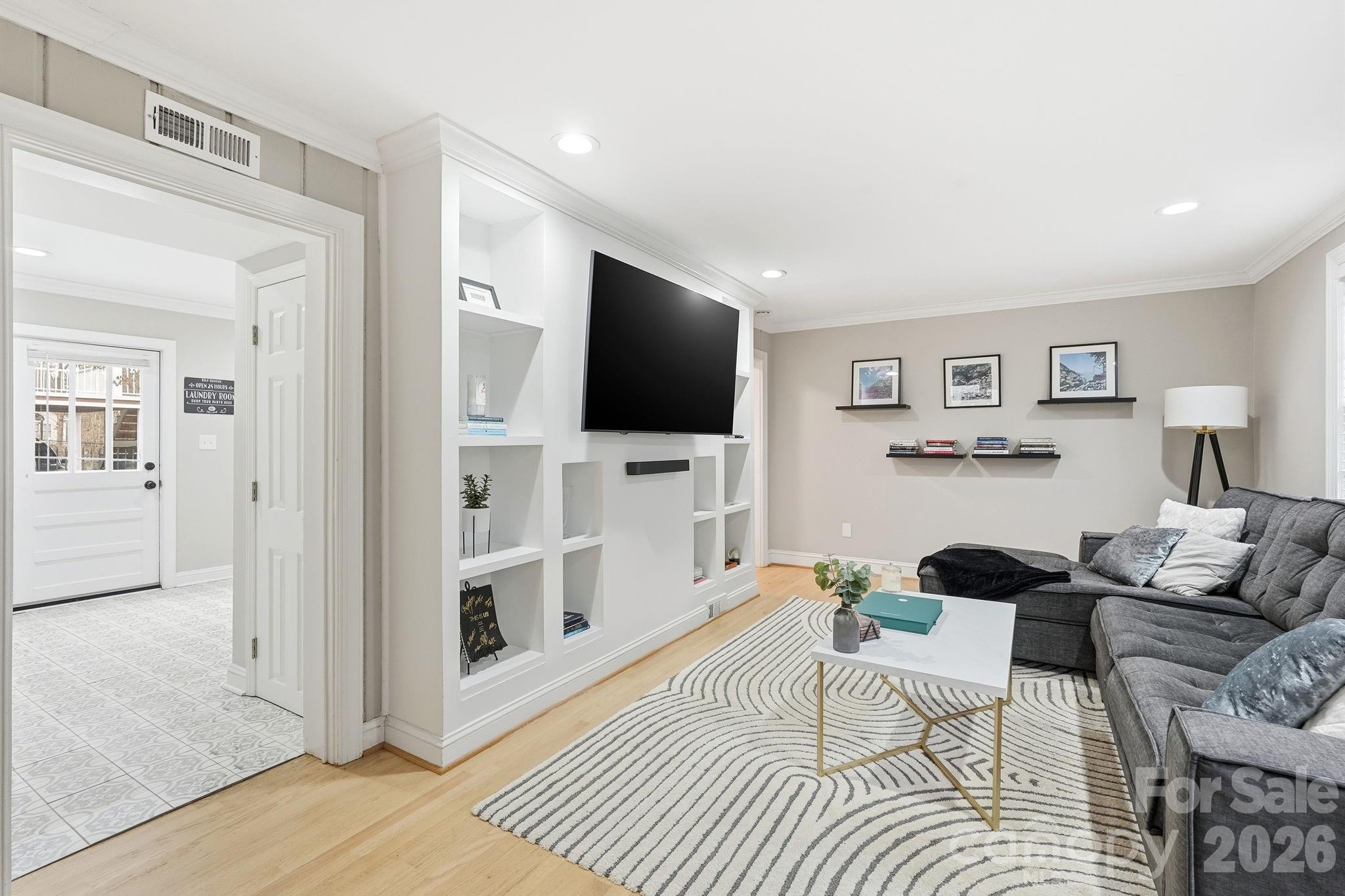 Country Club Estates - Residential