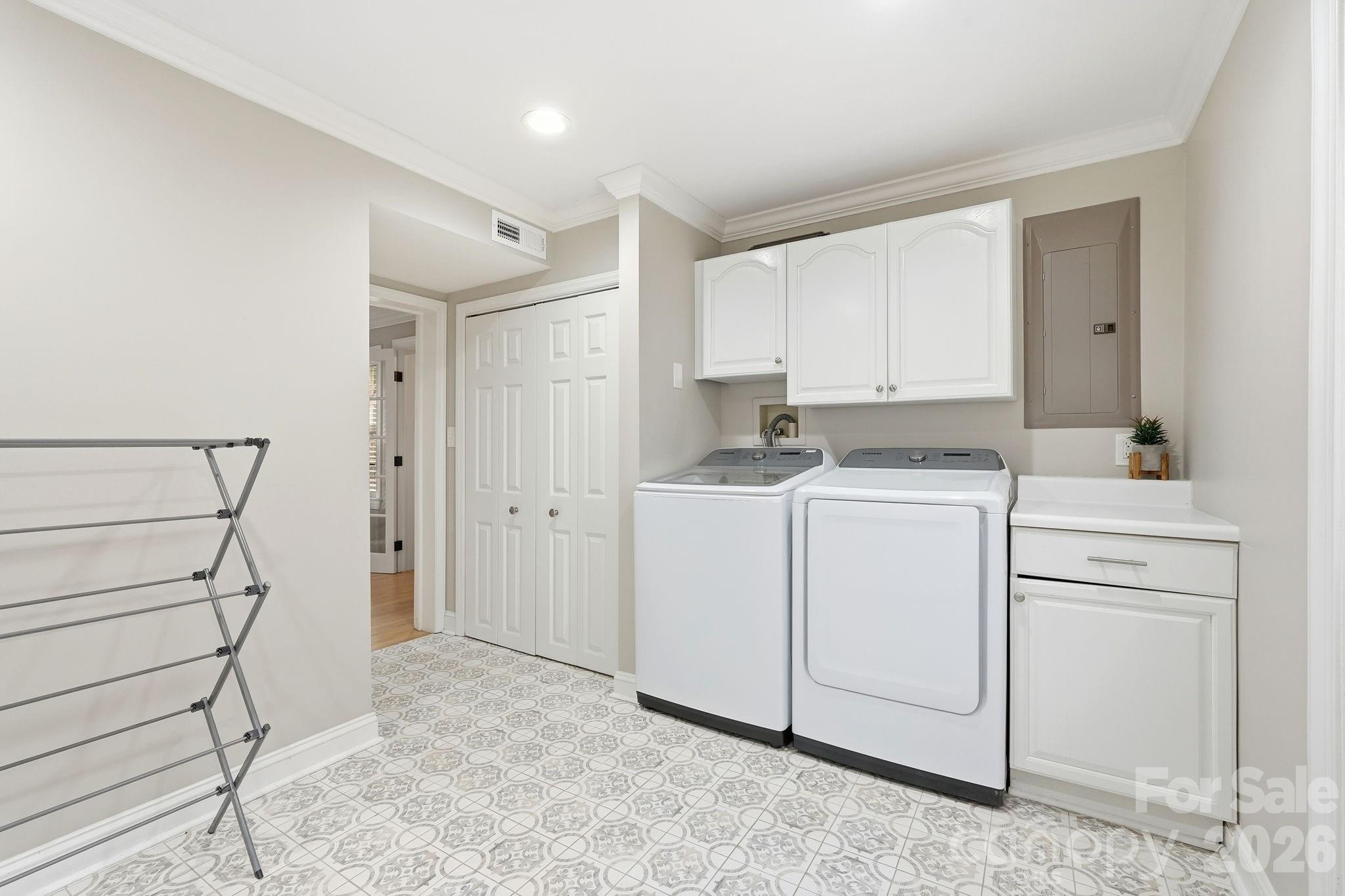 Country Club Estates - Residential