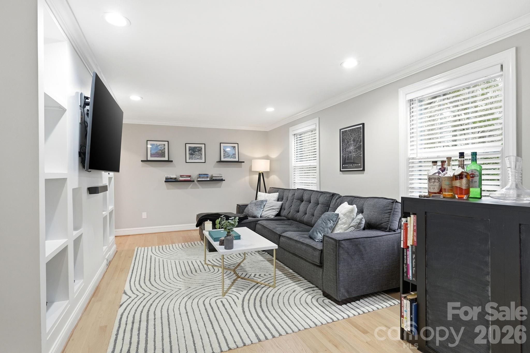 Country Club Estates - Residential