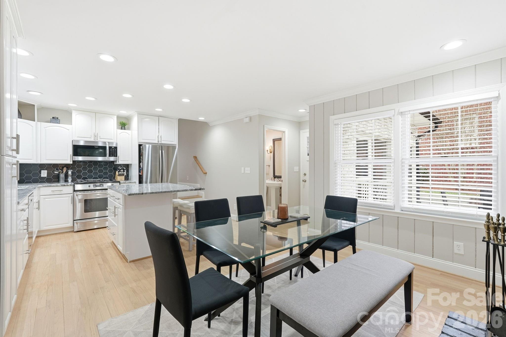 Country Club Estates - Residential