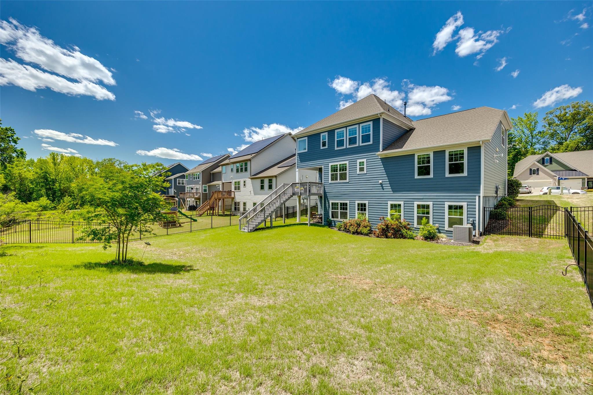 The Retreat at Rayfield - Residential