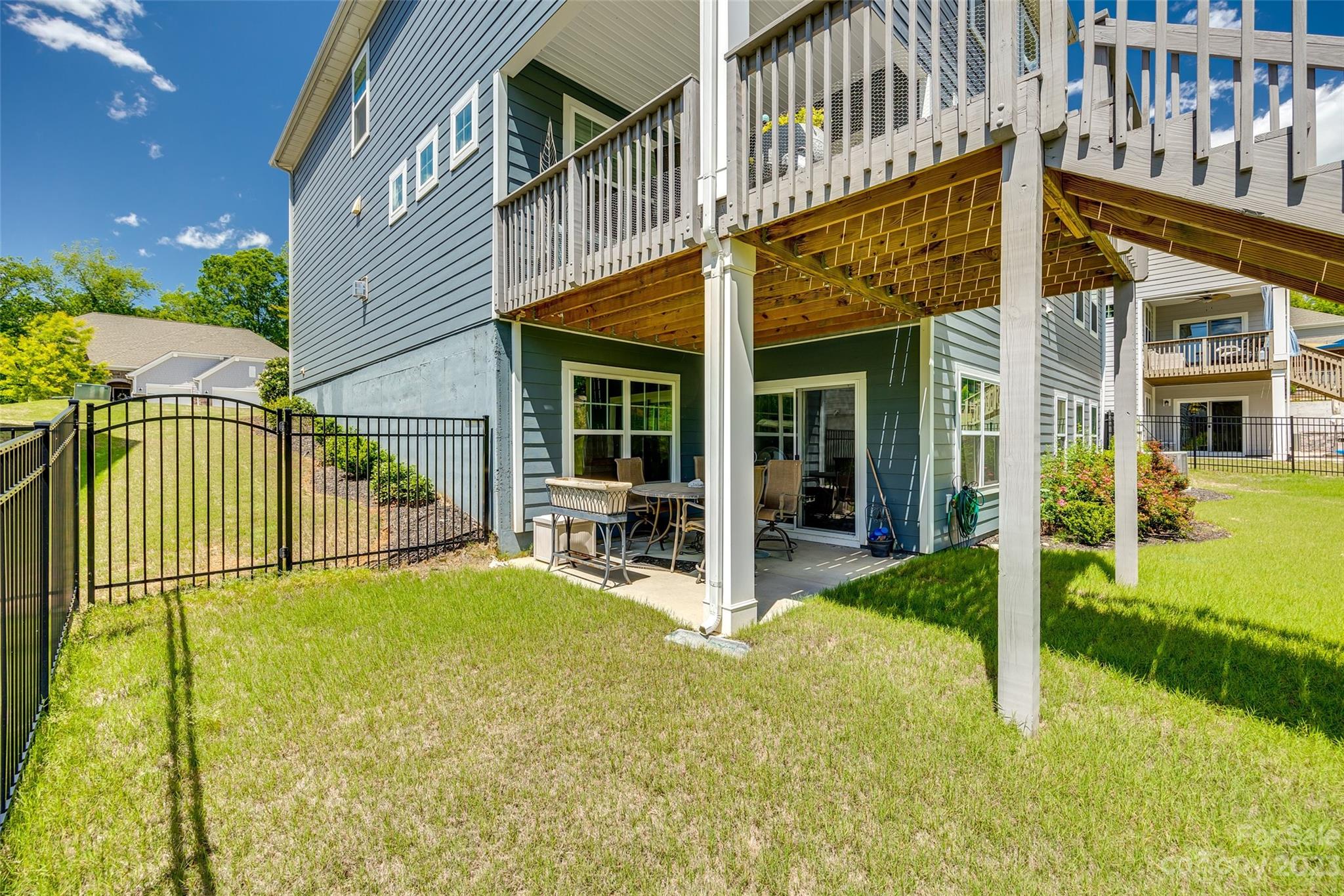 The Retreat at Rayfield - Residential