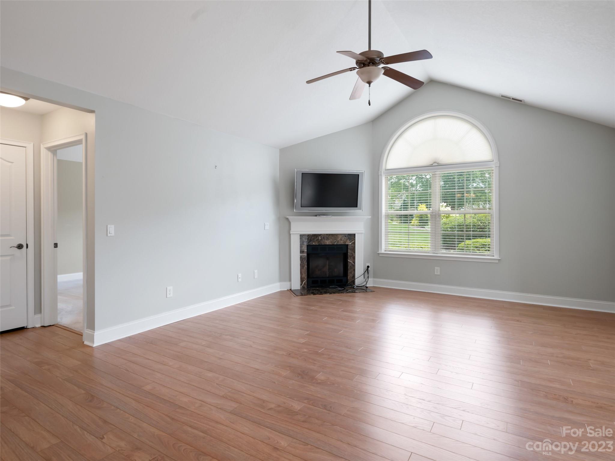 Hamburg Crossing - Residential