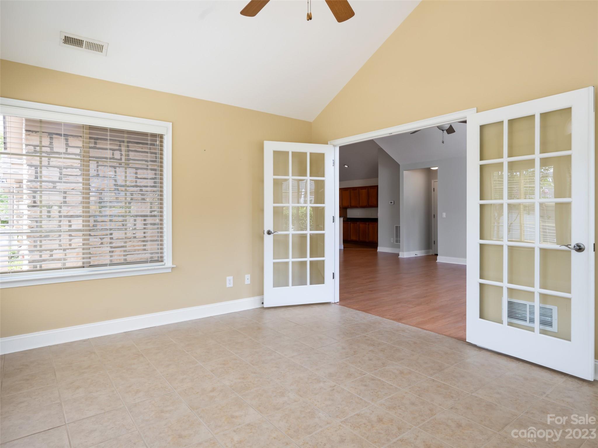 Hamburg Crossing - Residential