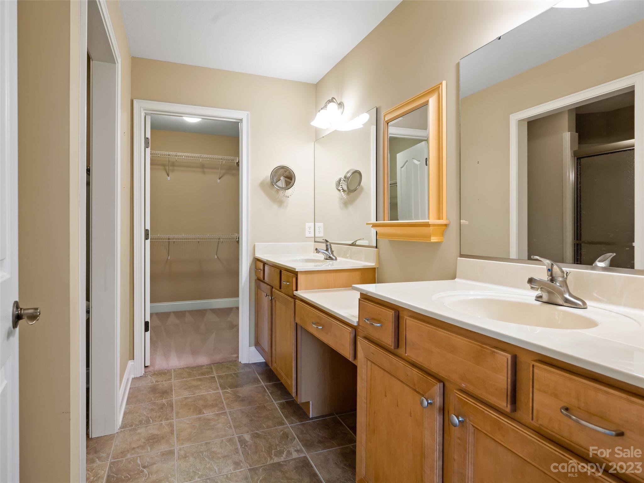 Hamburg Crossing - Residential