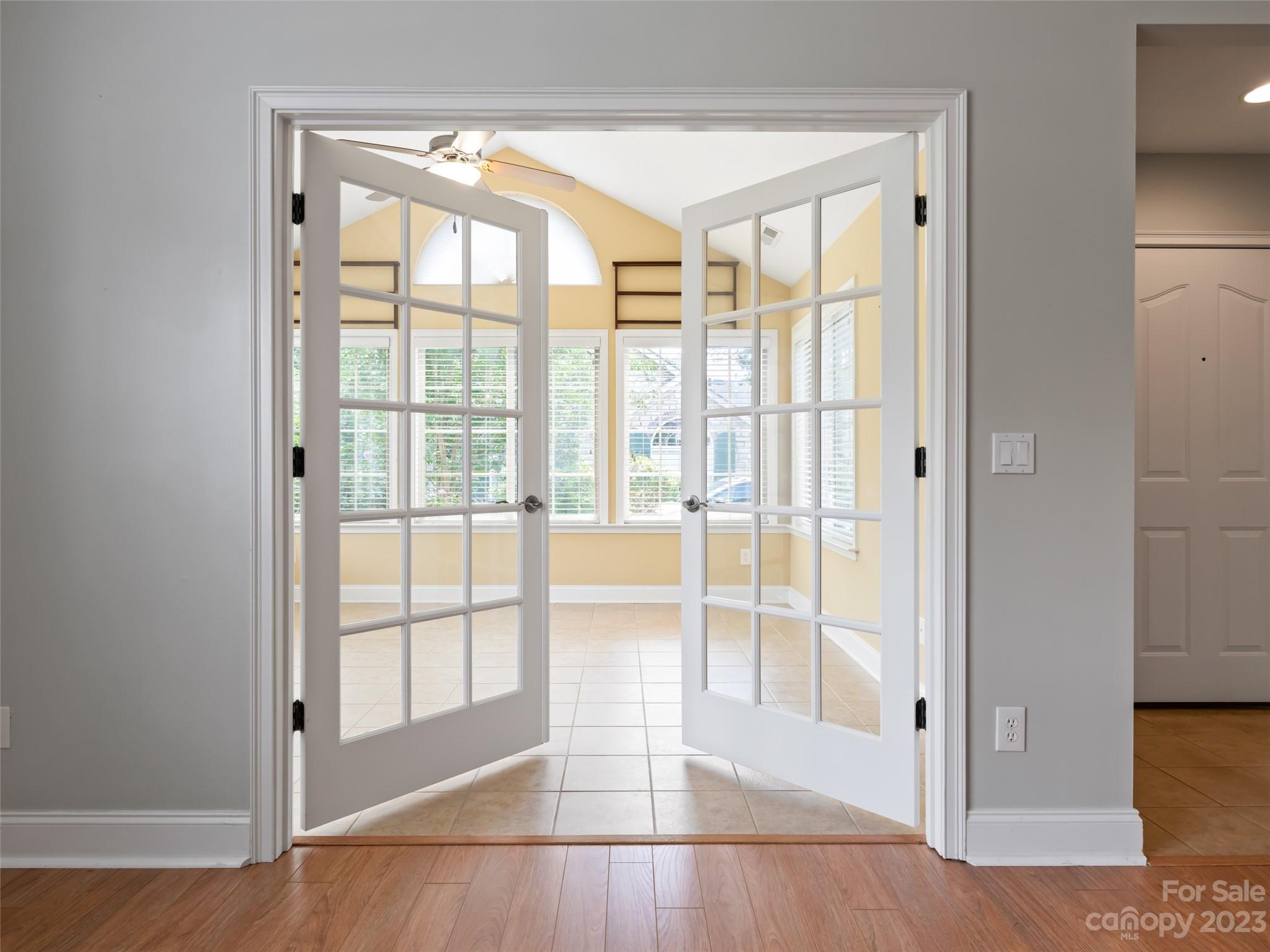 Hamburg Crossing - Residential