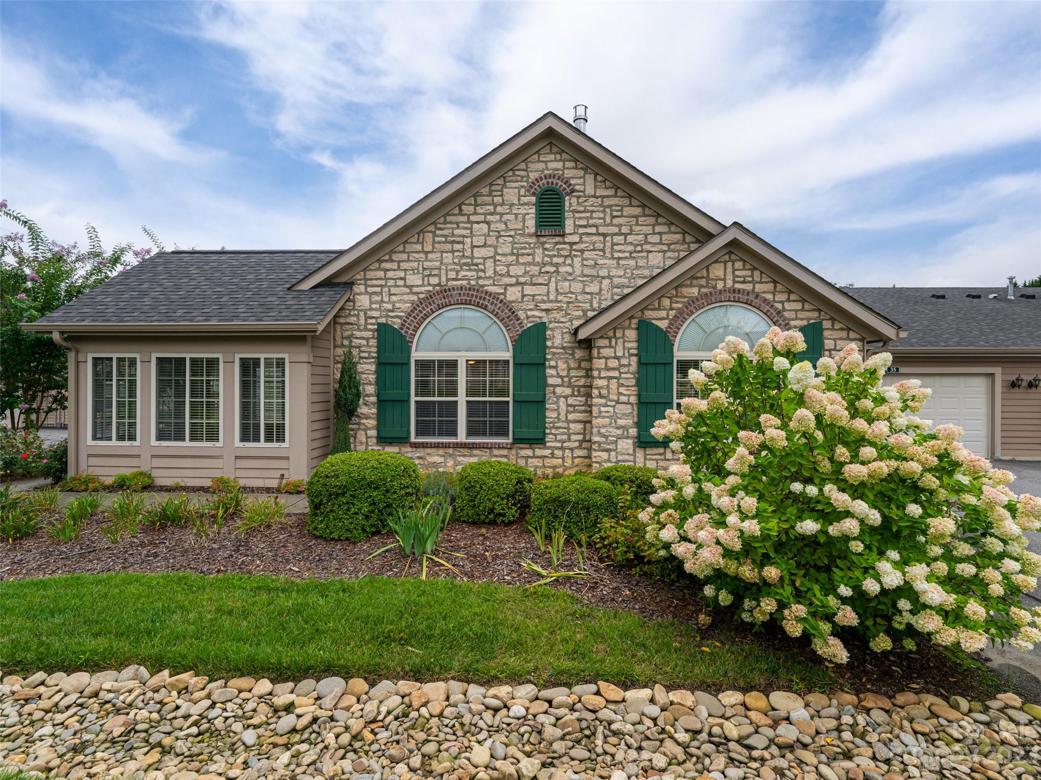 Hamburg Crossing - Residential