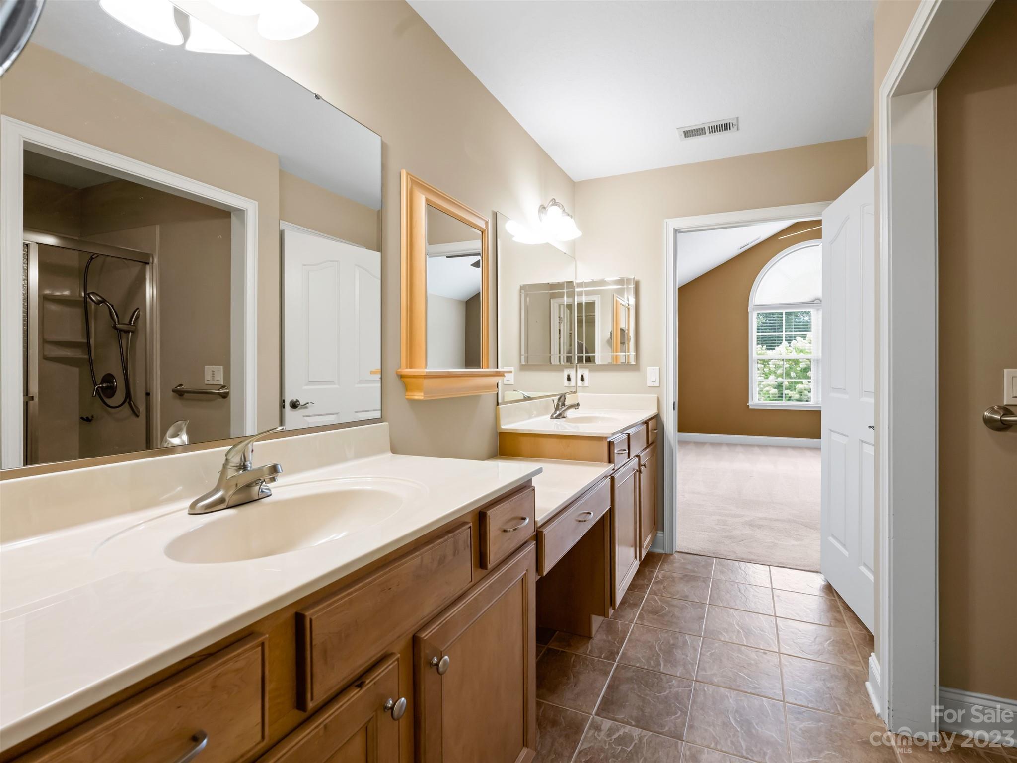 Hamburg Crossing - Residential