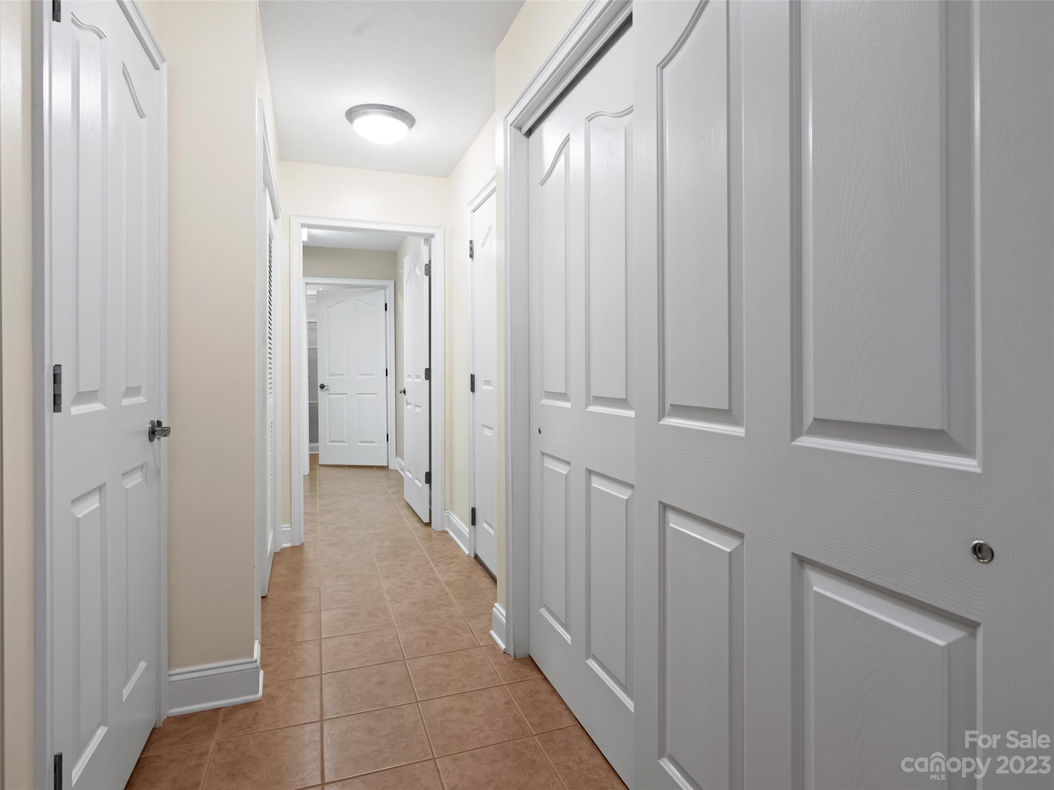 Hamburg Crossing - Residential