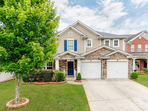 6532 Prosperity Commons Drive Charlotte NC 28269