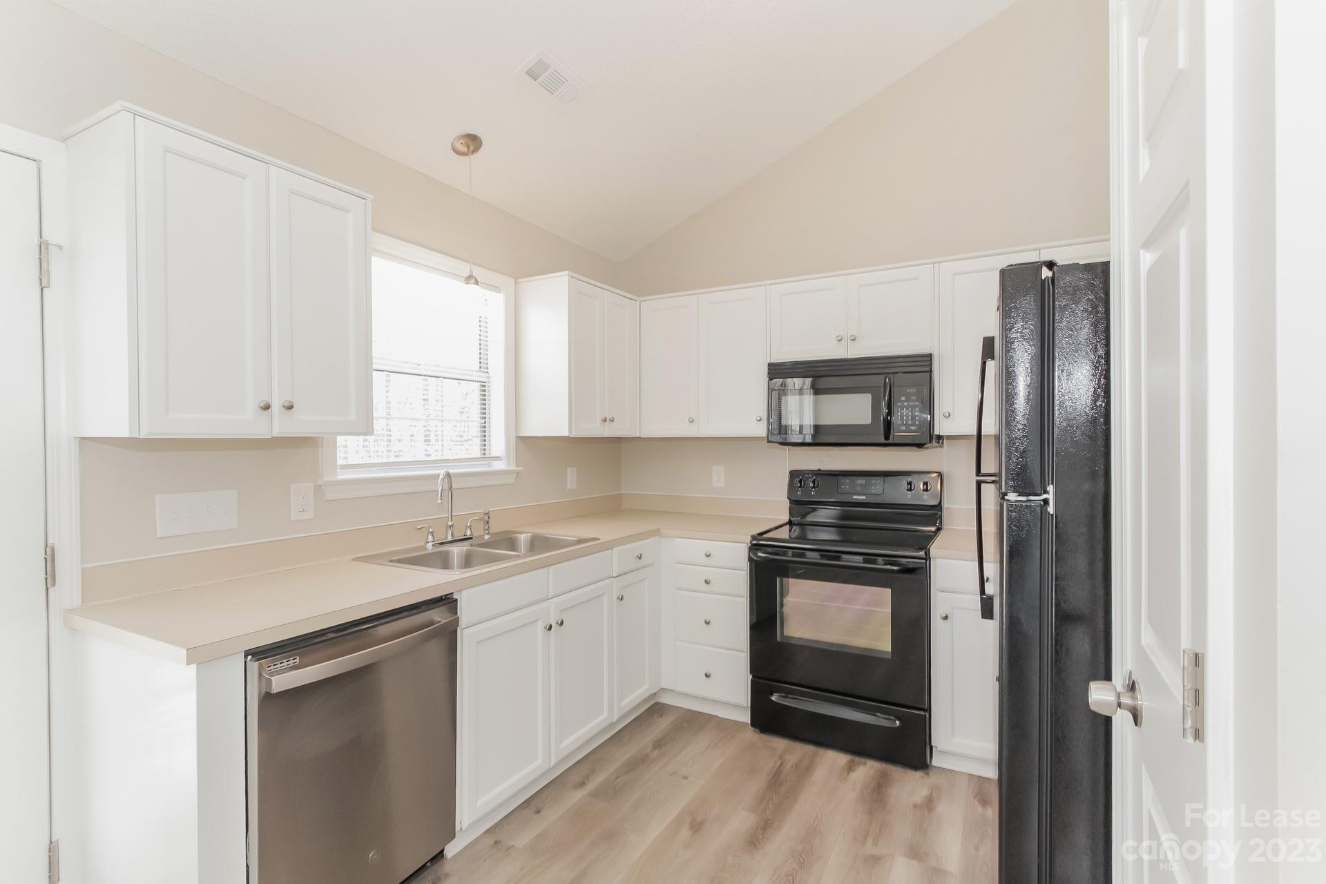 Catalina Cove - Residential Lease