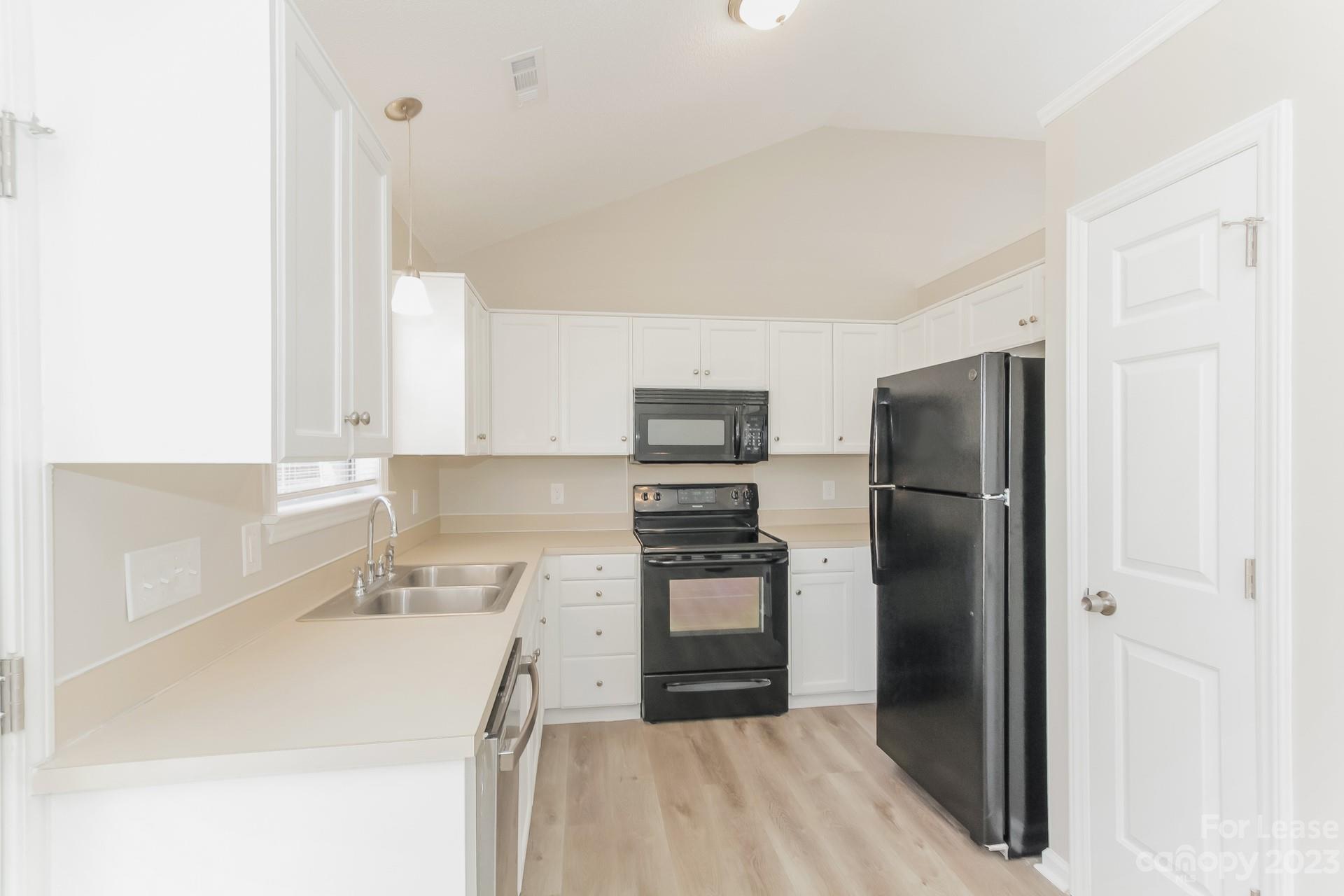 Catalina Cove - Residential Lease
