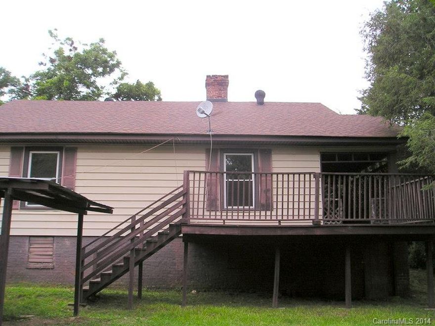 Early bungalow style home per owner with recent new windows (last 6 years), architectural roof within last 8 years, heat pump within the last 6 years. Great investor home or starter for first time investor.
