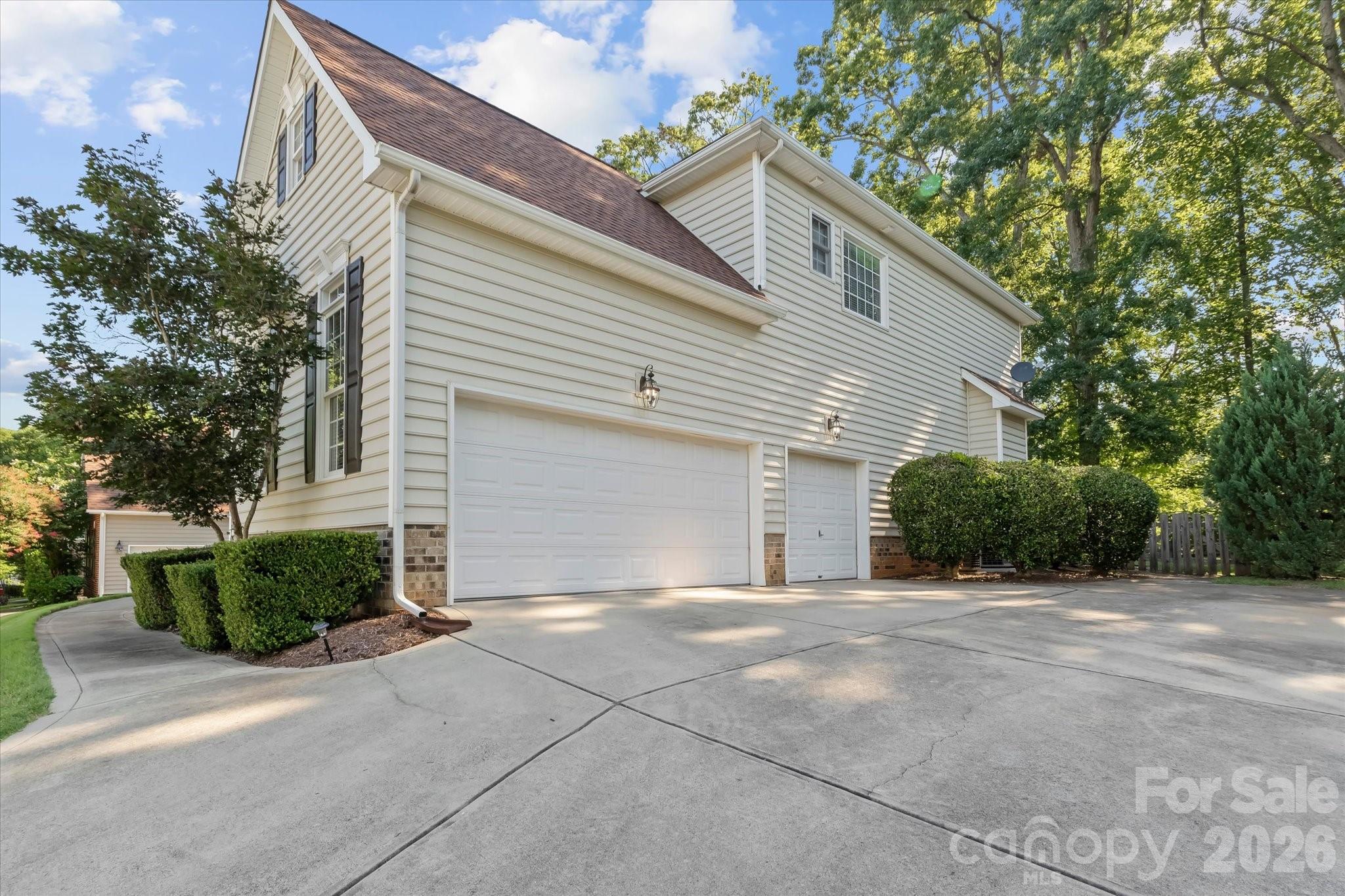 228 Forest Walk Way