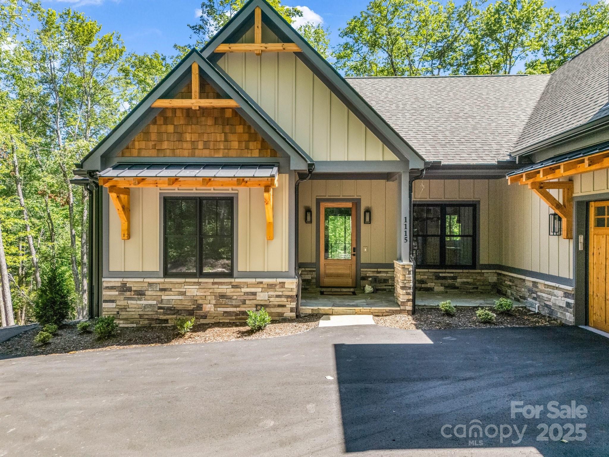 1115 Salola Lane