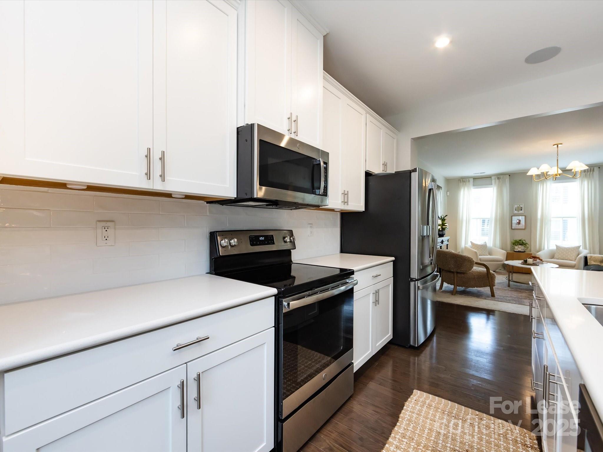 Townes of Oakhurst - Residential Lease