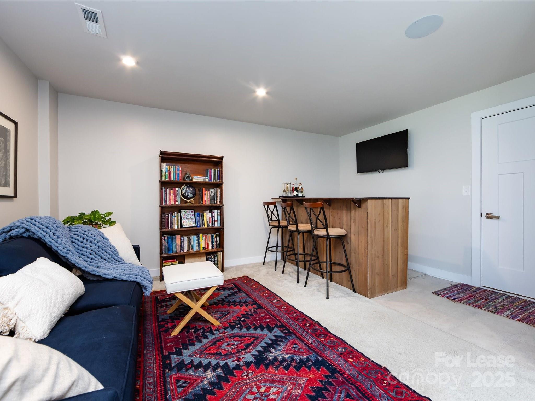 Townes of Oakhurst - Residential Lease