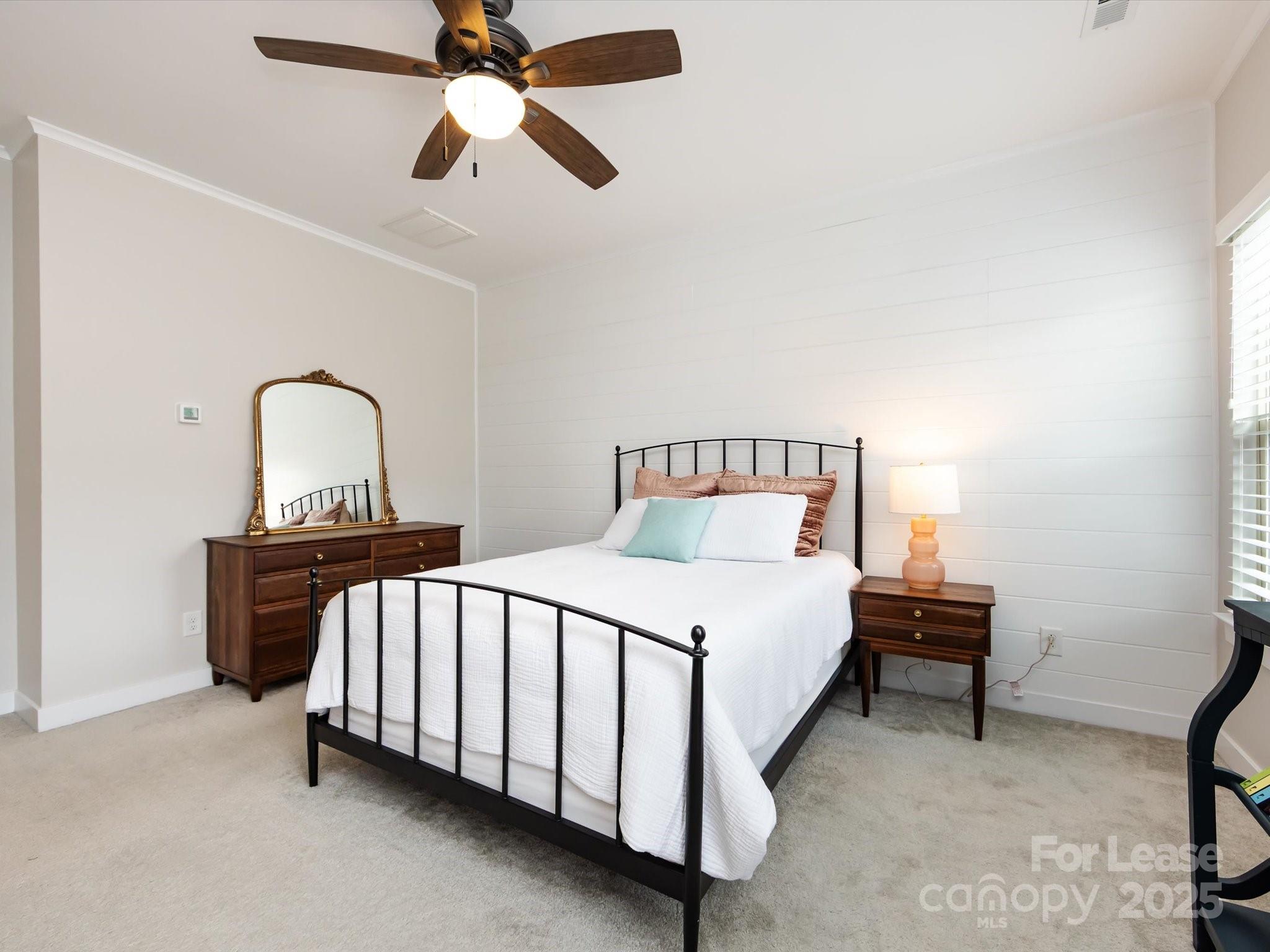 Townes of Oakhurst - Residential Lease