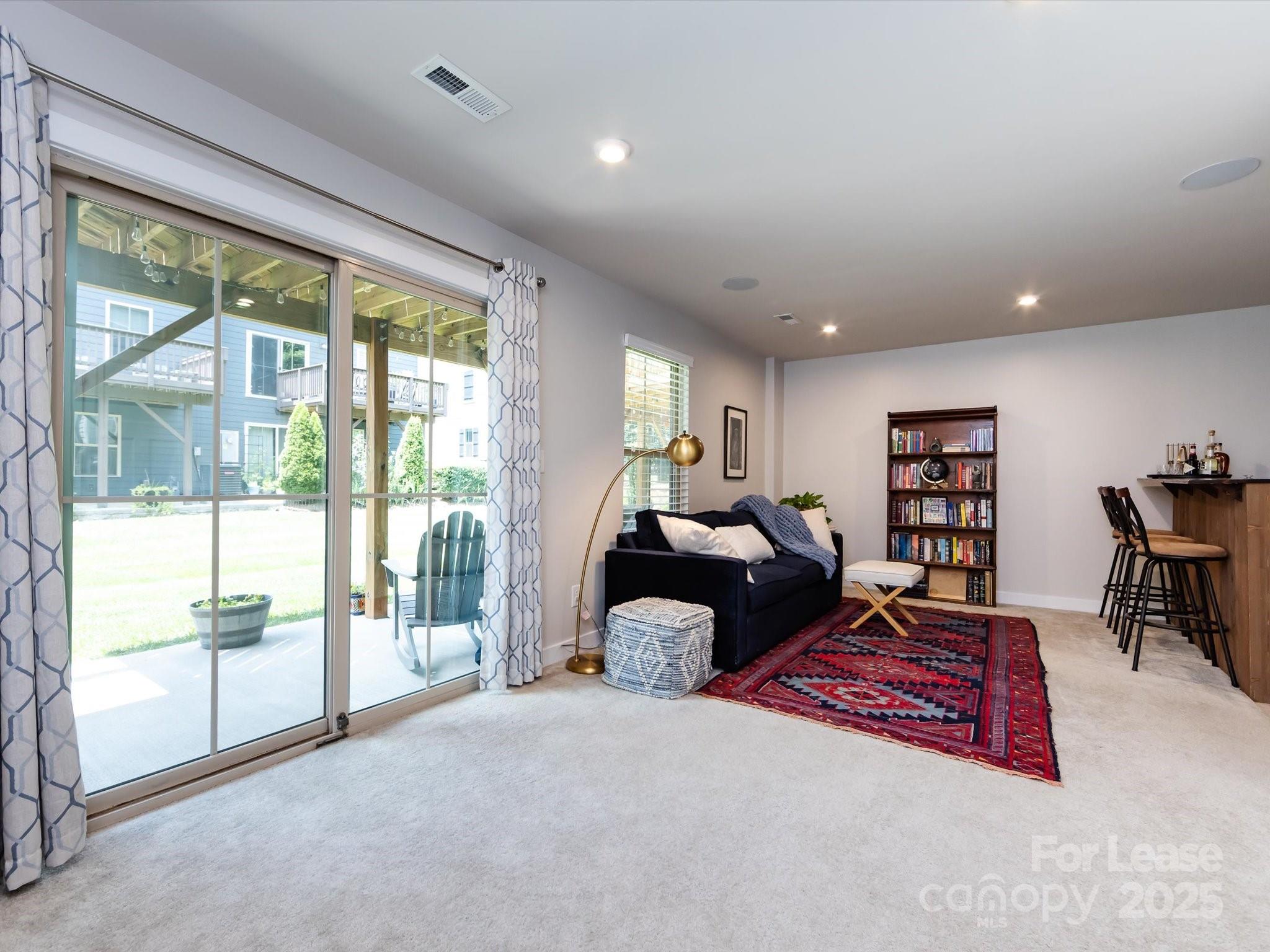 Townes of Oakhurst - Residential Lease