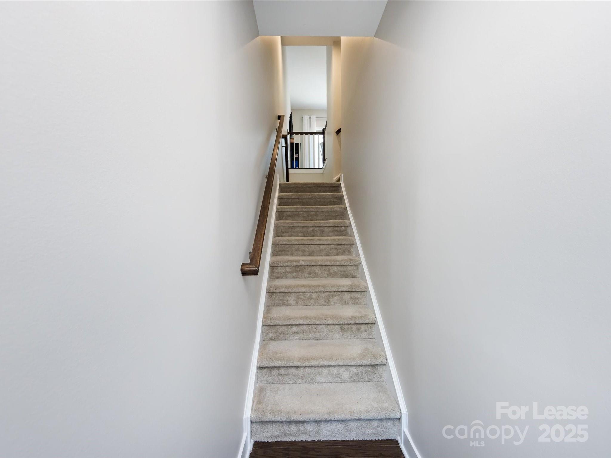 Townes of Oakhurst - Residential Lease