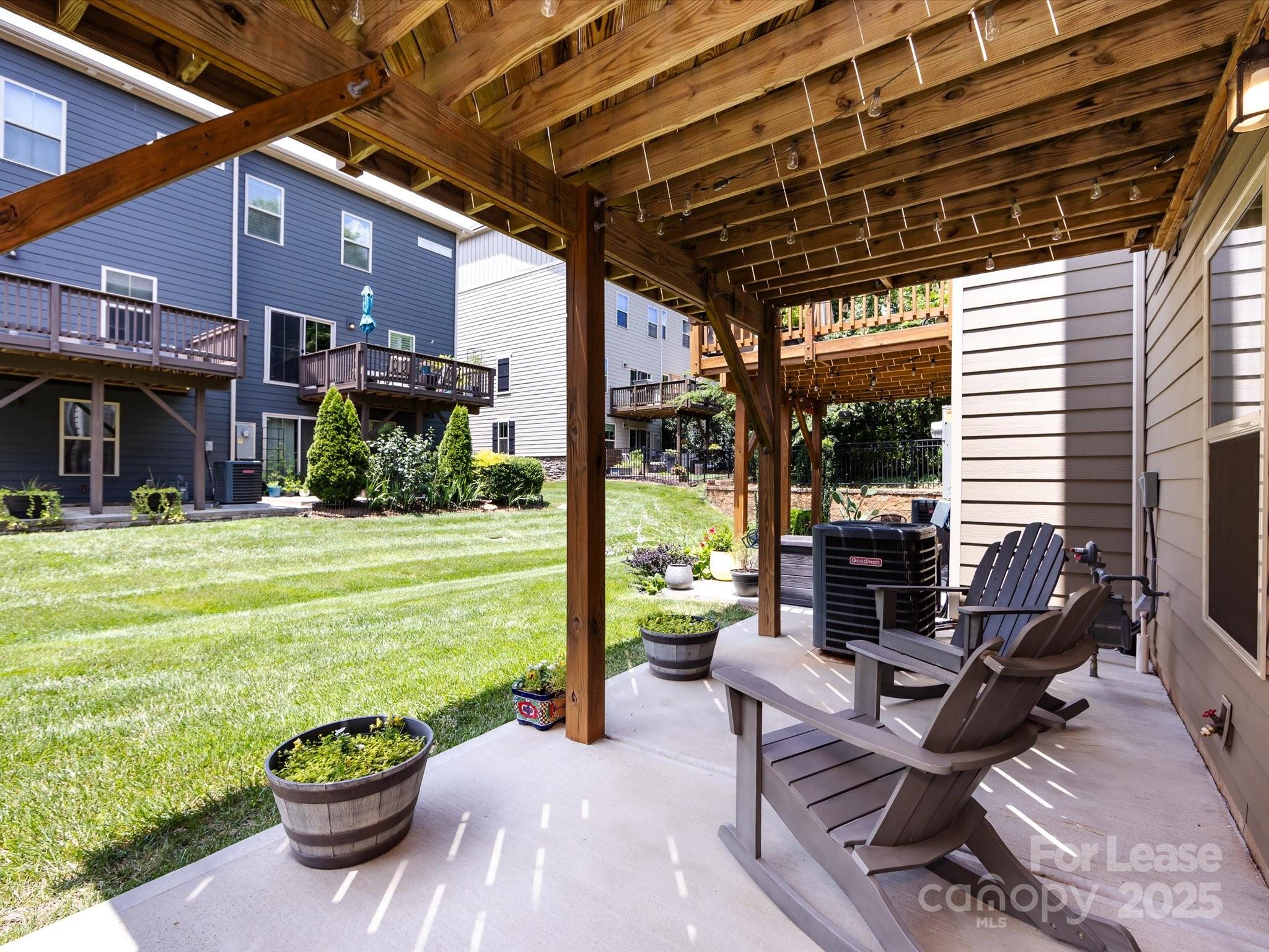 Townes of Oakhurst - Residential Lease