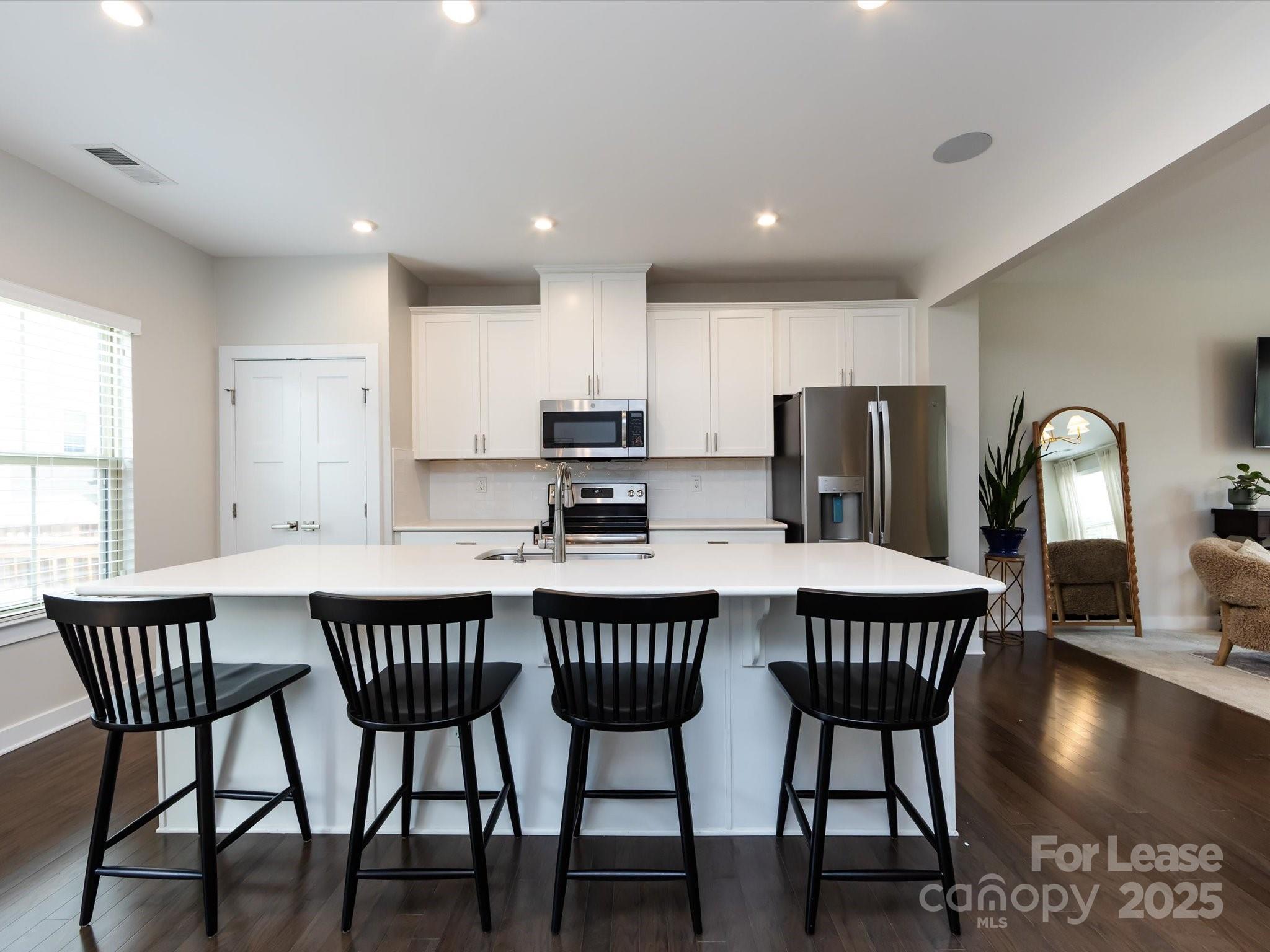 Townes of Oakhurst - Residential Lease