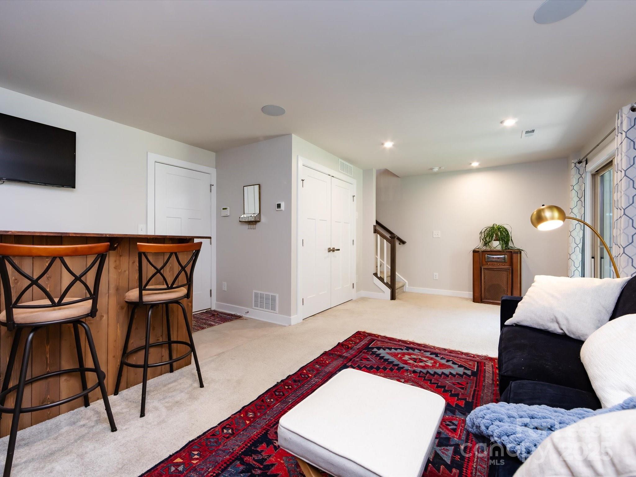 Townes of Oakhurst - Residential Lease