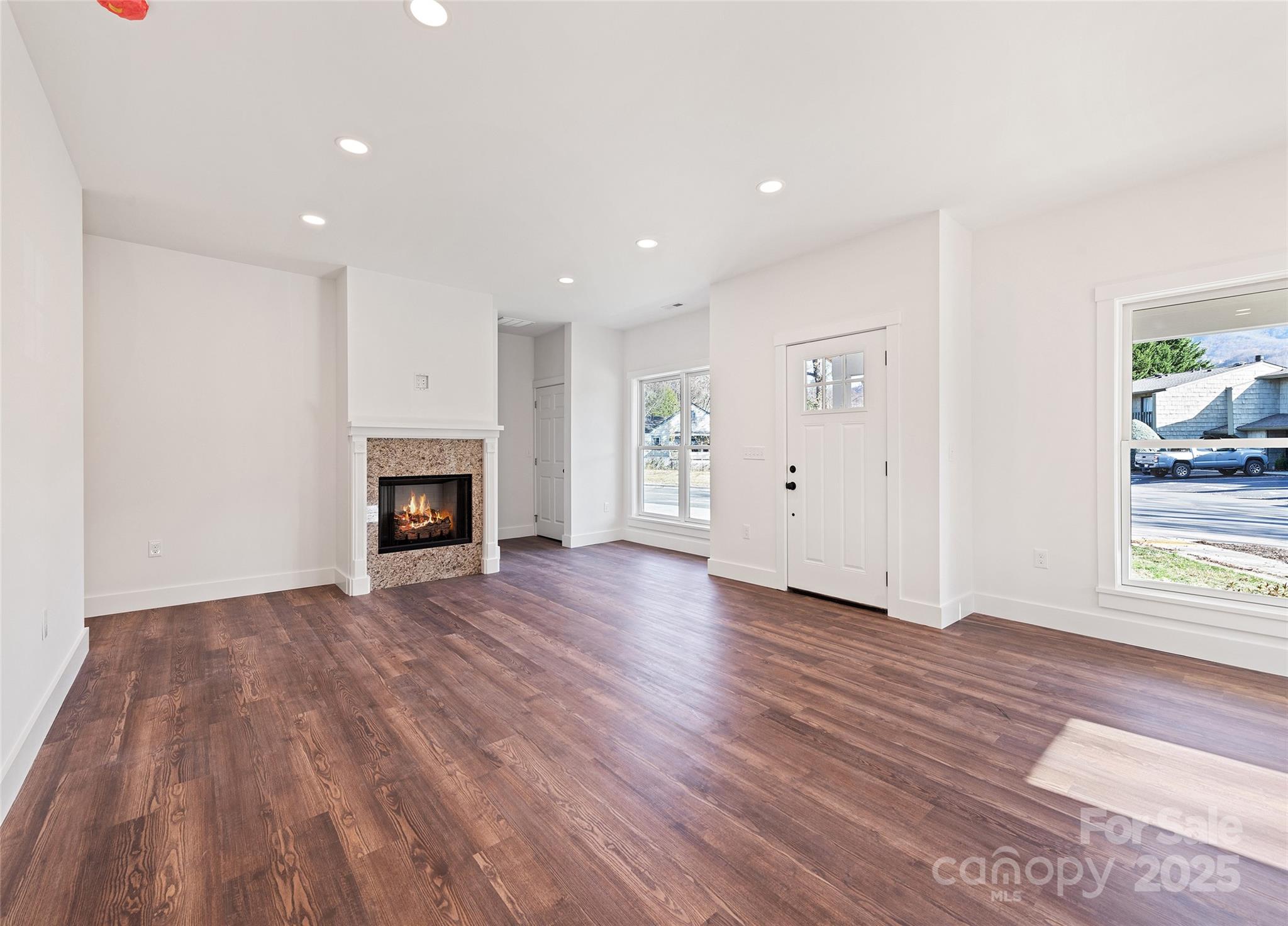 11 Riemar Lane