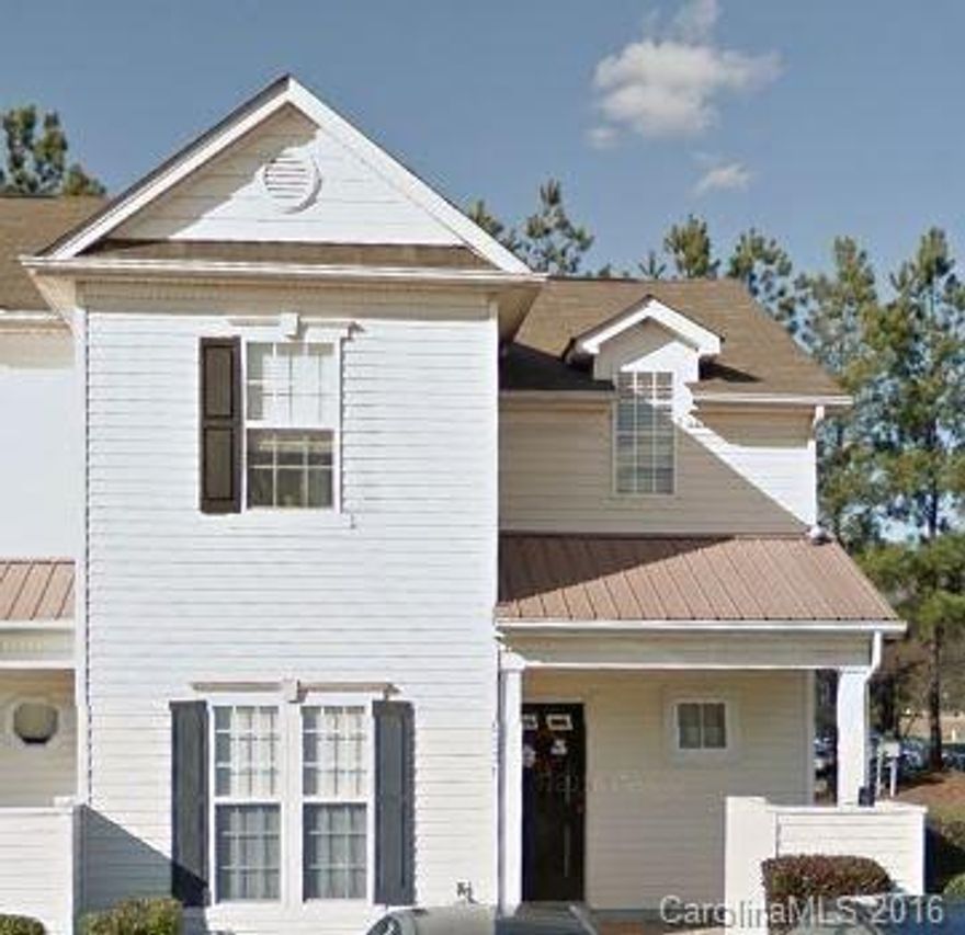 3 bedroom townhome unit with loft! End unit. Washer and Dryer included. Community Pool!