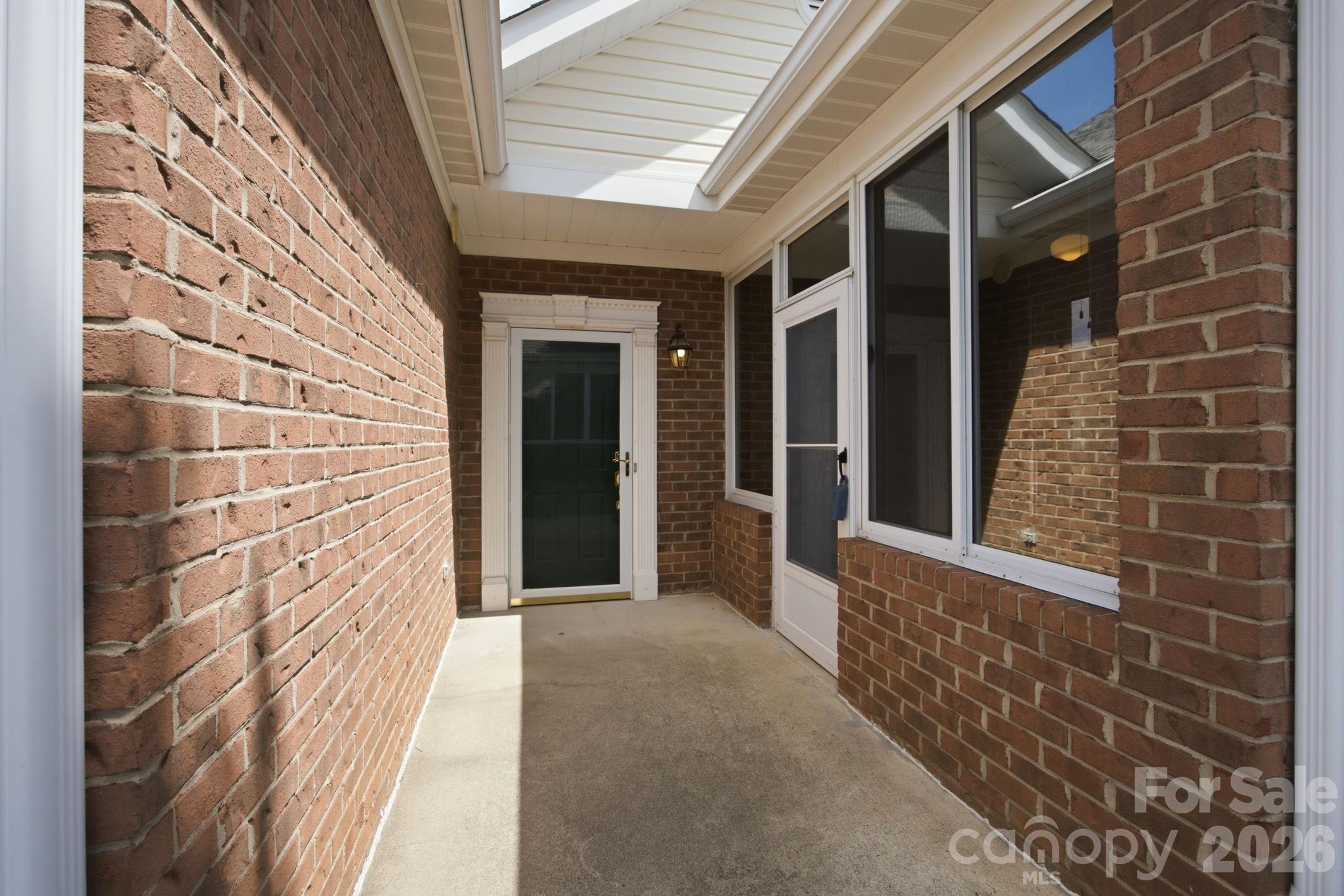 8528 Highland Glen Drive