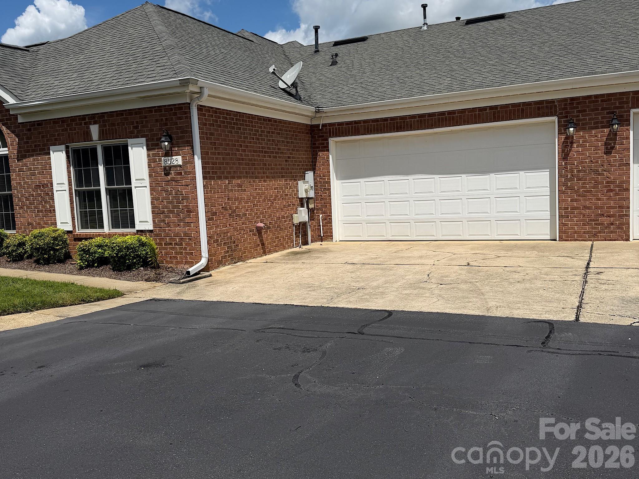 8528 Highland Glen Drive