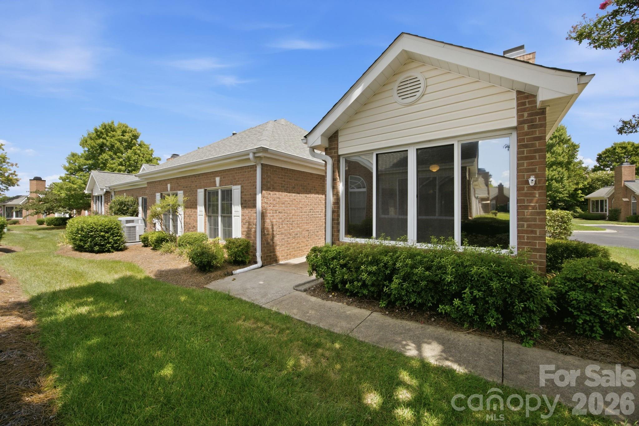 8528 Highland Glen Drive
