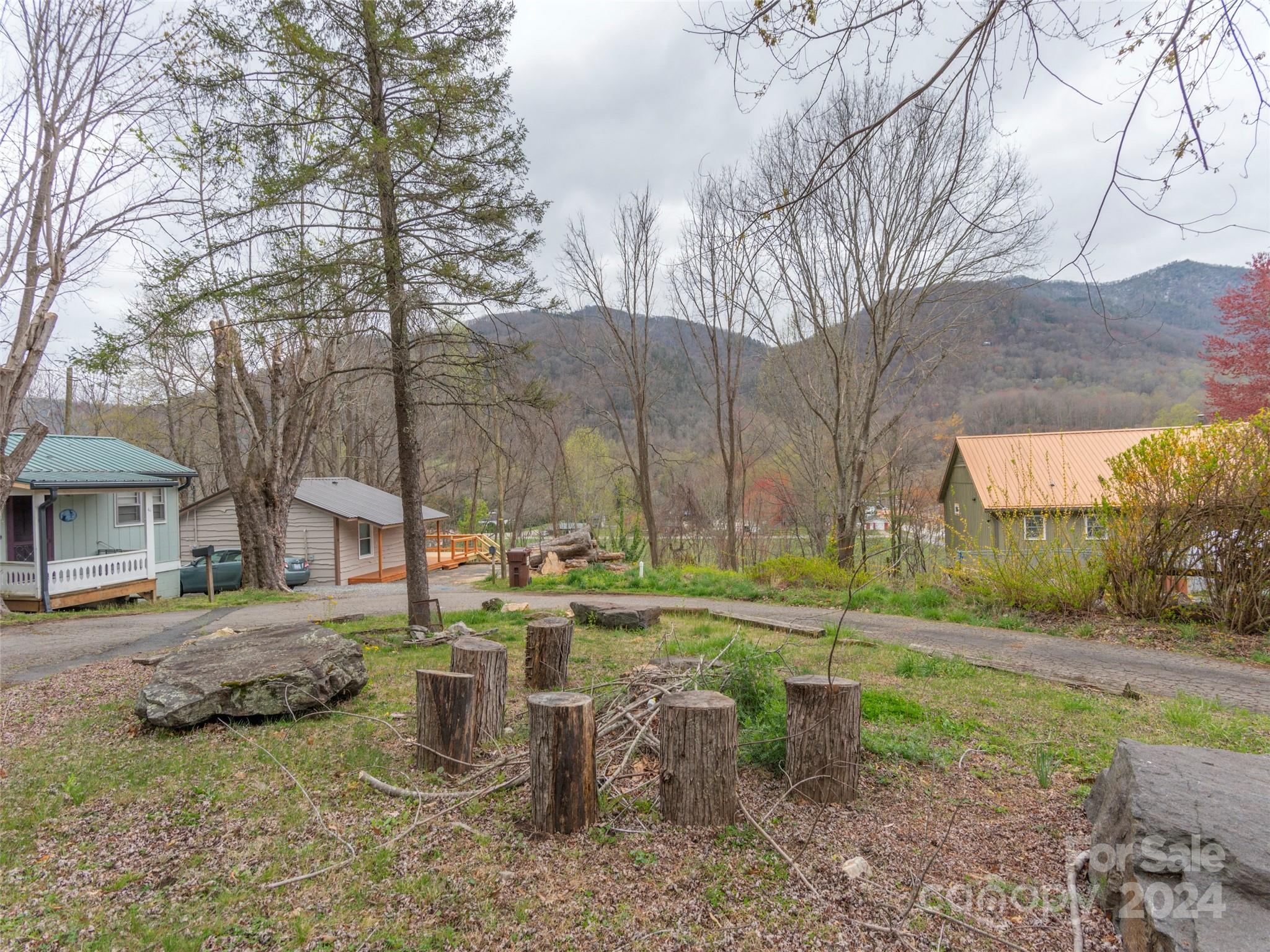 Mountain Side Cottages - Residential