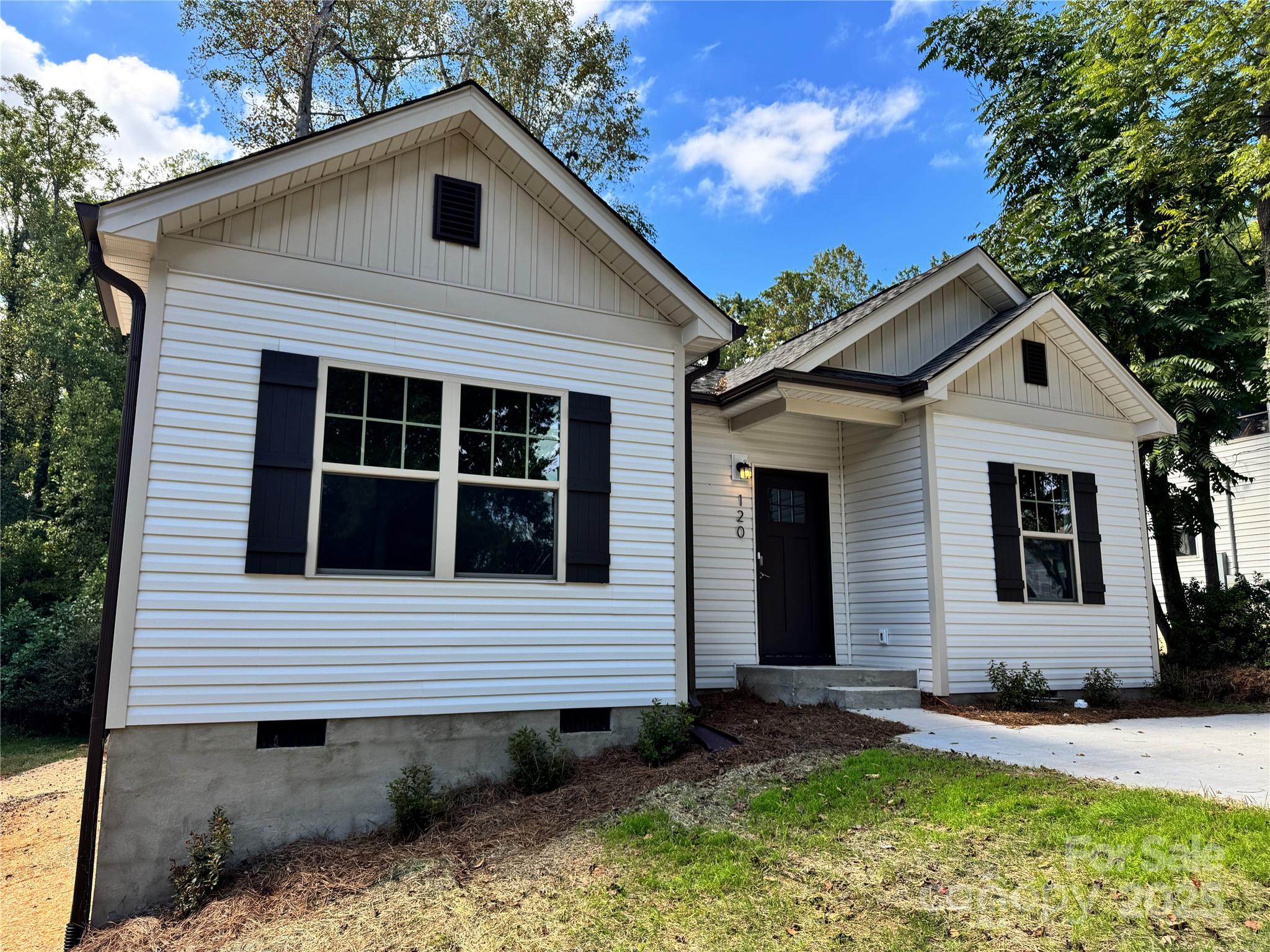 120 S Elm Street
