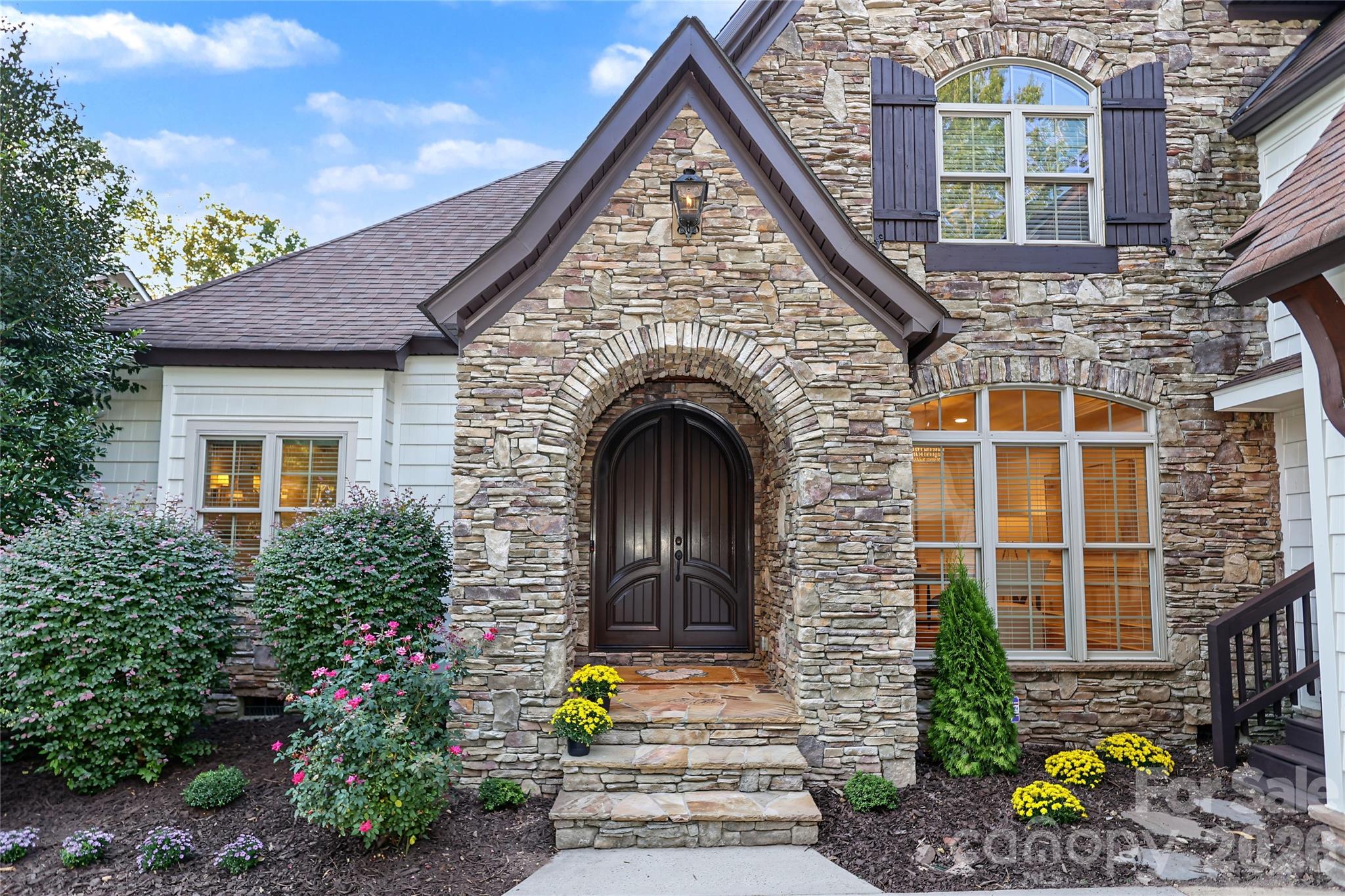 4934 Spalding Place