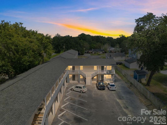1731 W AVALON CIR, CHARLESTON, SC 29407 - Image e70fe962ef03e418cb160935bb5ee462/324163459