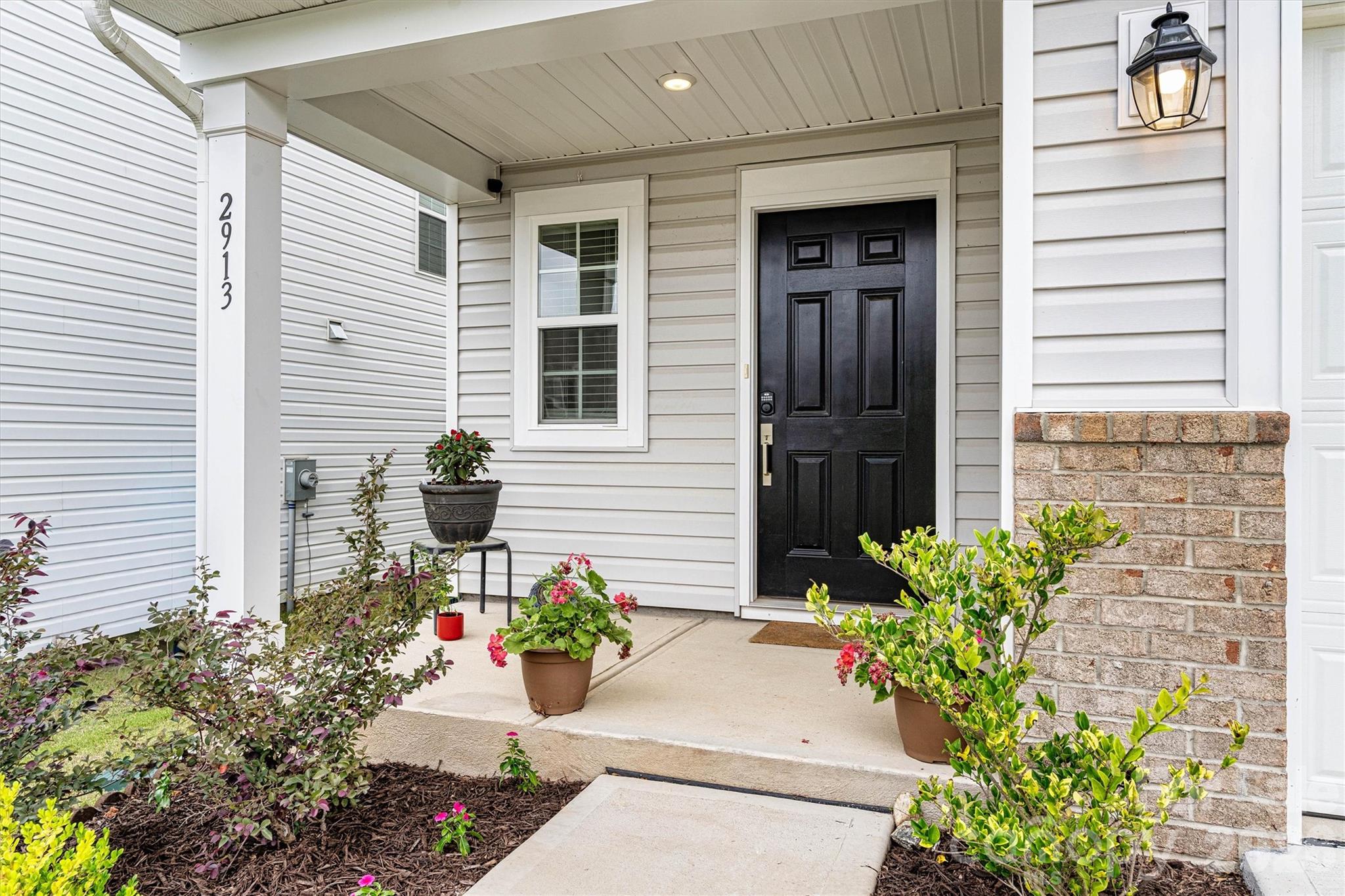 2913 Legacy Ridge Lane