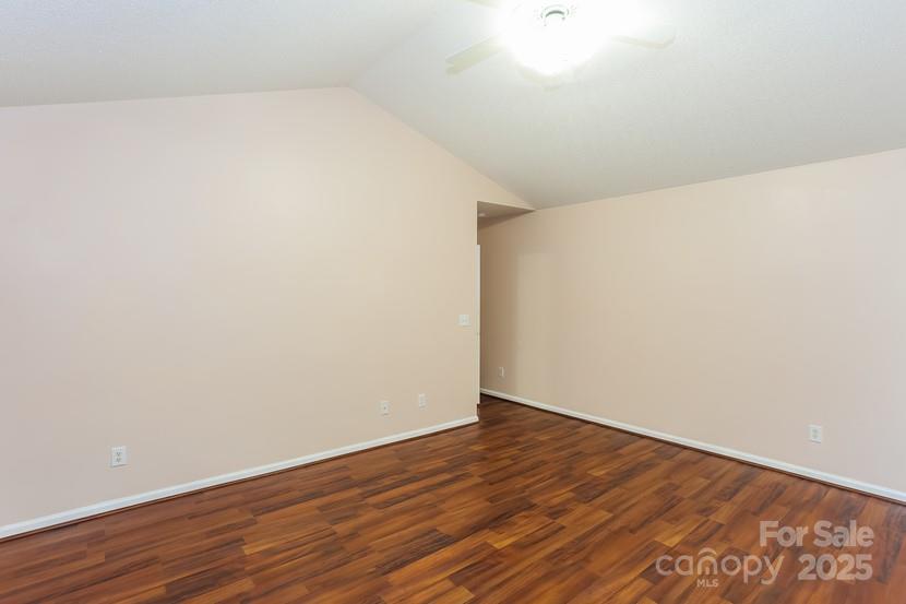 Longview Oaks - Residential