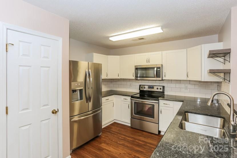 Longview Oaks - Residential