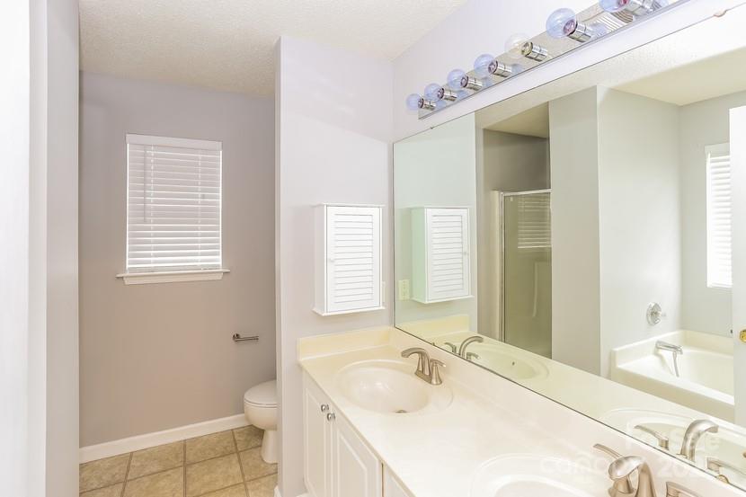 Longview Oaks - Residential