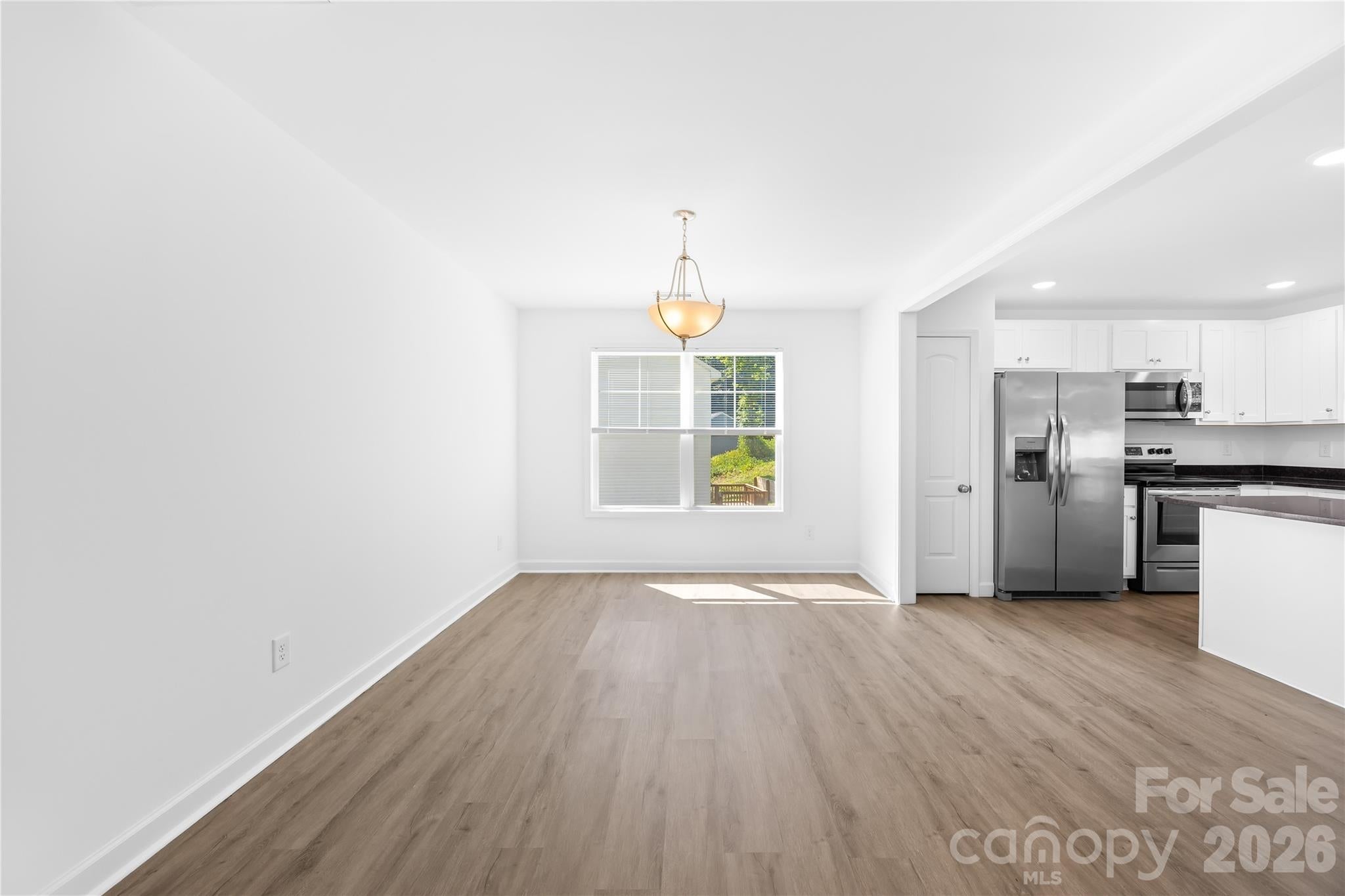 240 Valleybrook Lane