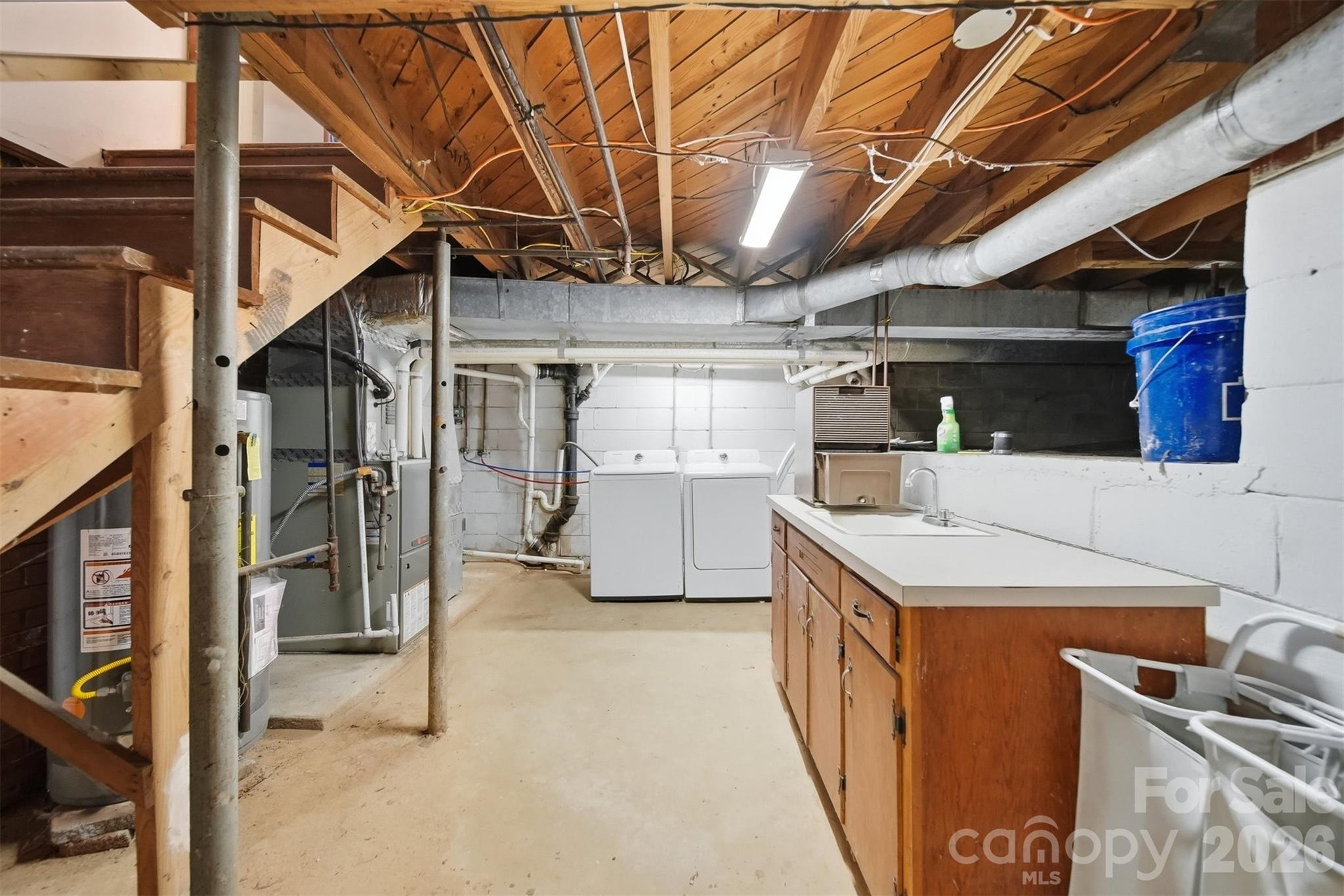 Wilburn Hunsucker Estate - Residential