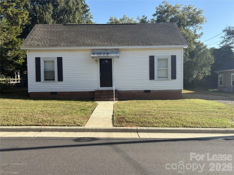 Photo of 332 E Lowrance Avenue, Mooresville, NC 28115 (MLS # 4435242)