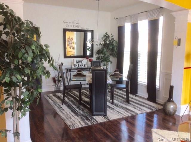 Old Stone Crossing - Residential