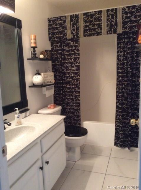 Old Stone Crossing - Residential