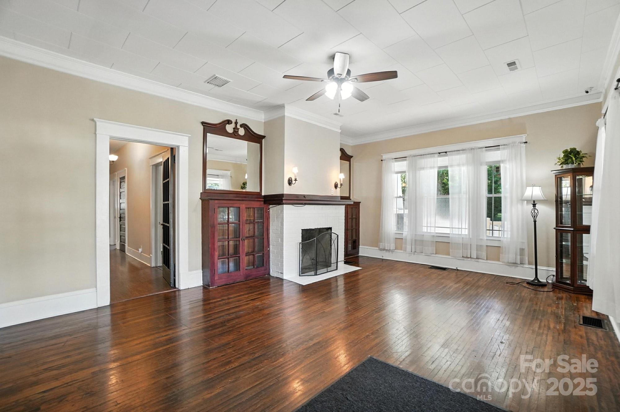 502 N Elm Street