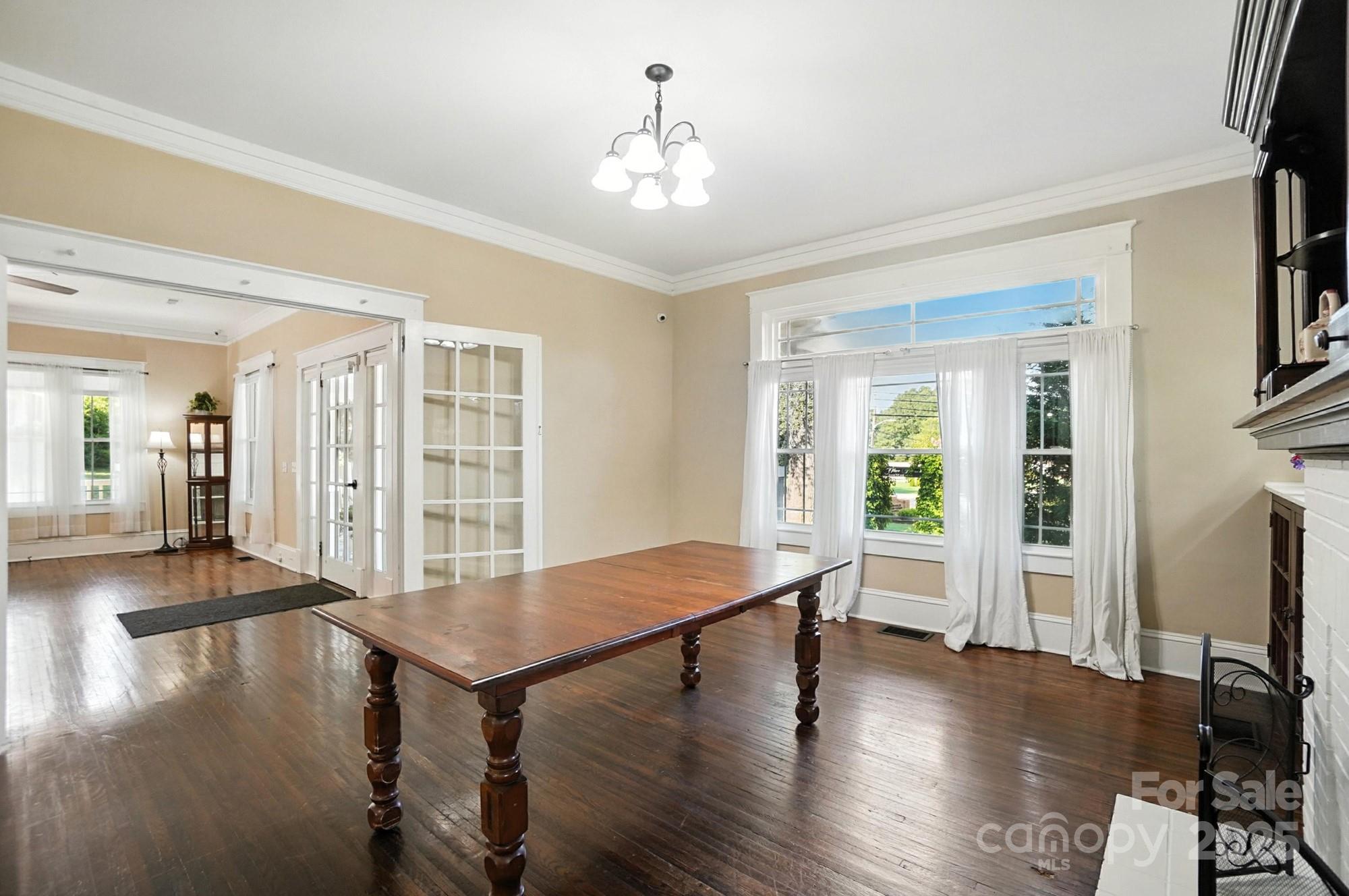 502 N Elm Street