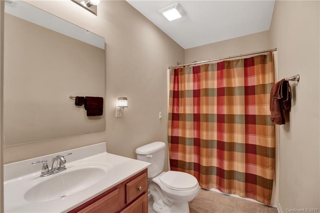 Stratford Pond - Residential